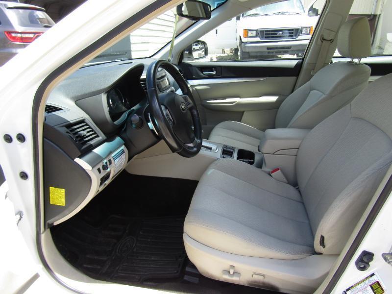 Subaru Legacy 2.5i Premium 2012