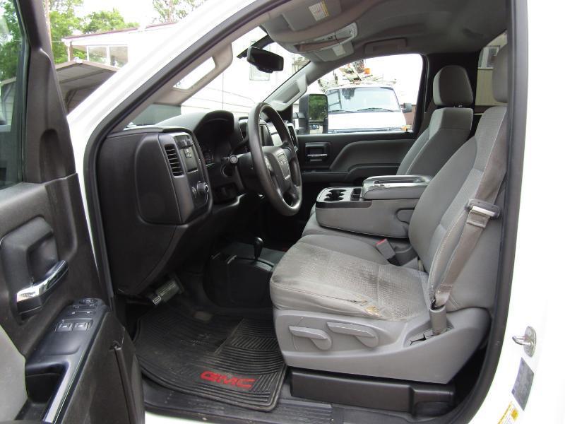 GMC Sierra 2500HD Base Long Box 4WD 2016