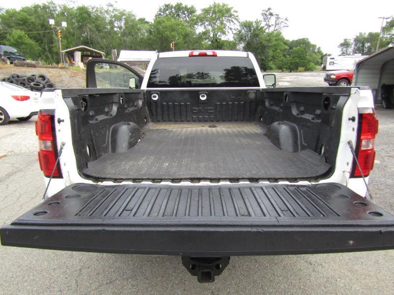 GMC Sierra 2500HD Base Long Box 4WD 2016