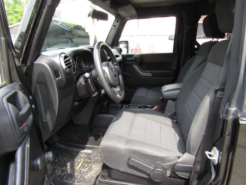 Jeep Wrangler Sport 4WD 2012