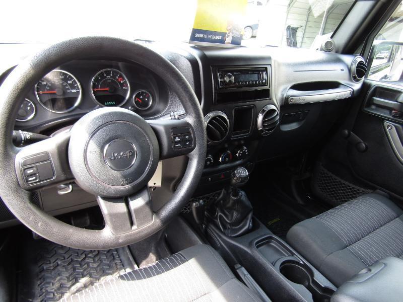 Jeep Wrangler Sport 4WD 2012