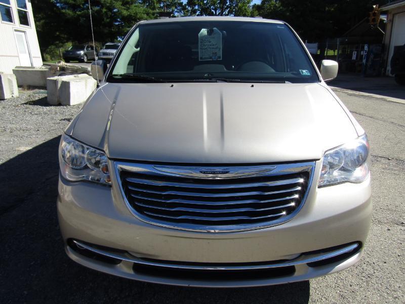 Chrysler Town & Country Touring 2016