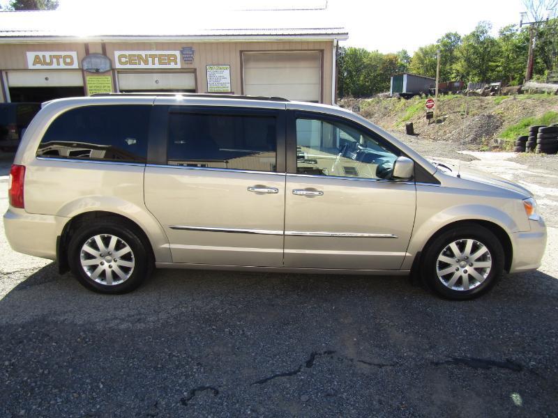 Chrysler Town & Country Touring 2016