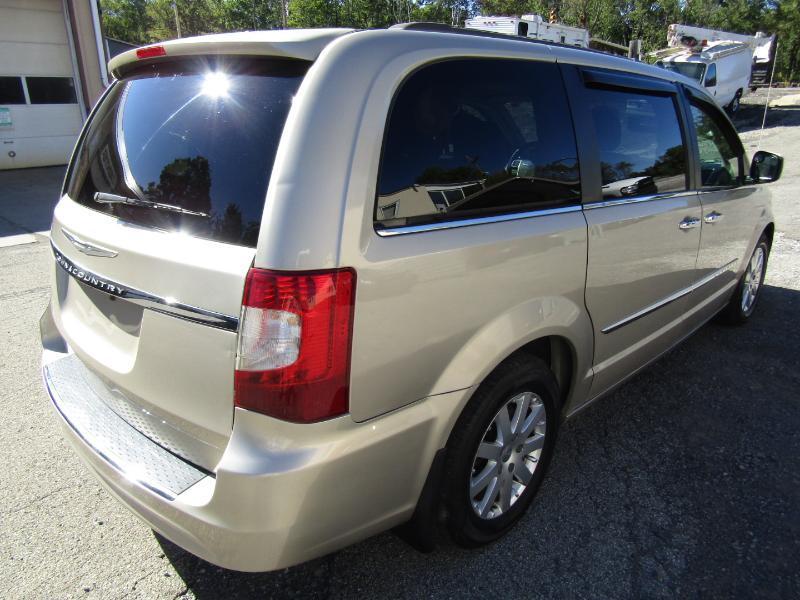 Chrysler Town & Country Touring 2016
