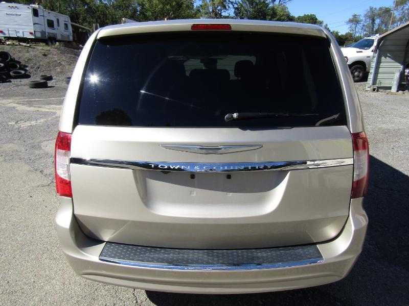 Chrysler Town & Country Touring 2016