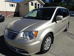 2016 Chrysler Town & Country 