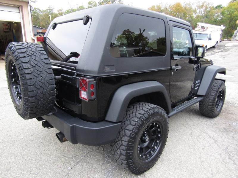Jeep Wrangler Sport 4WD 2012