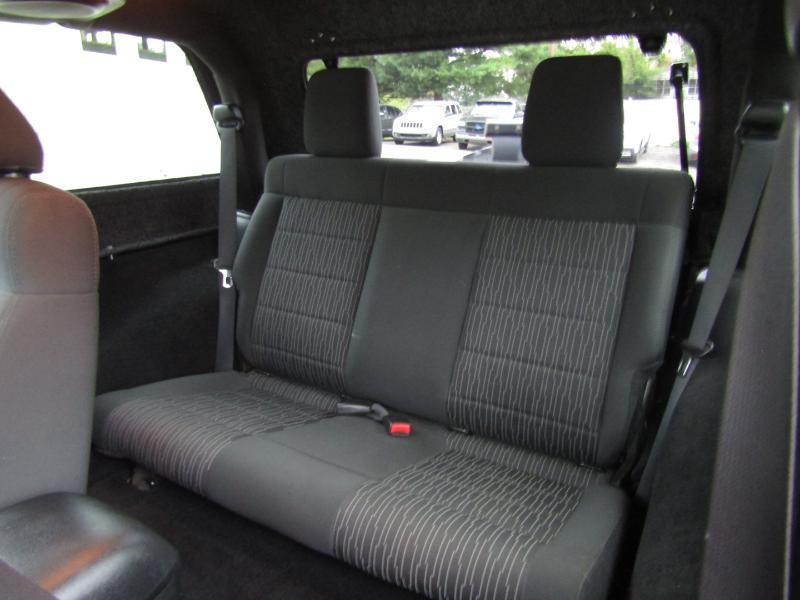 Jeep Wrangler Sport 4WD 2012