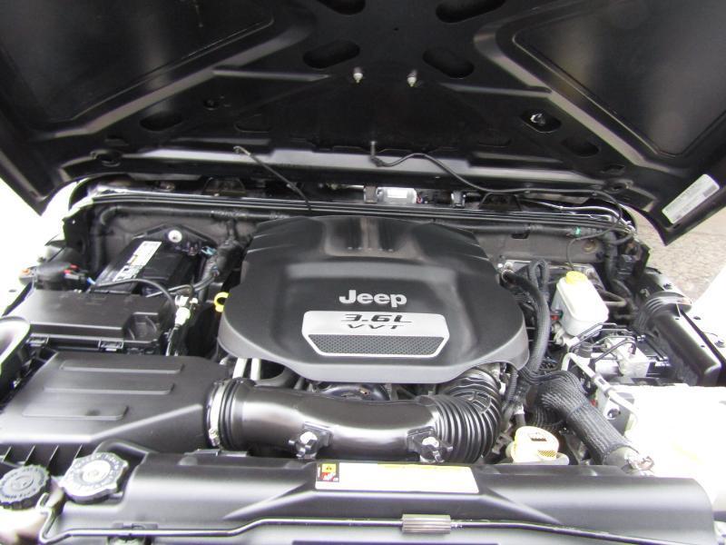 Jeep Wrangler Sport 4WD 2012