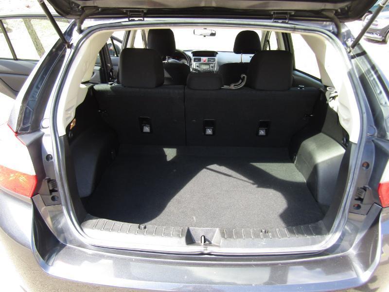 Subaru Impreza Base 5-Door 2014