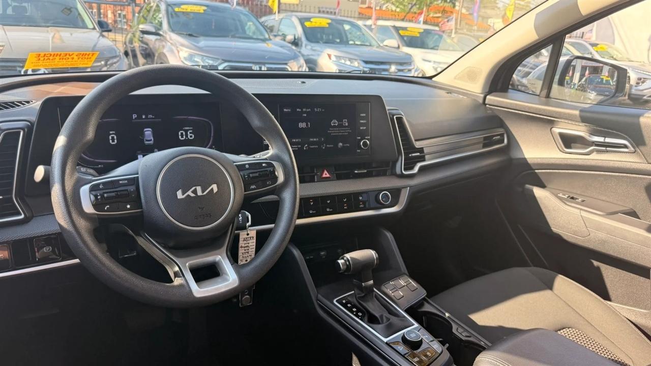 Kia Sportage LX FWD 2023