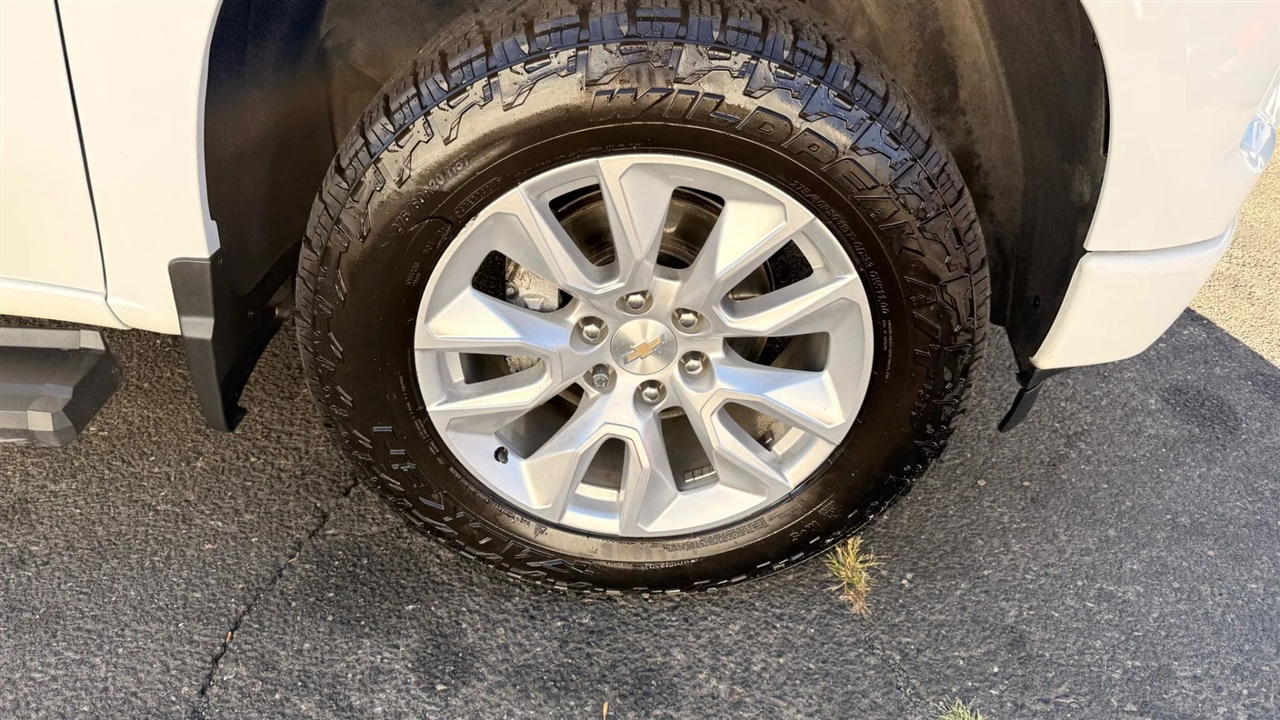 Chevrolet Silverado 1500 Custom Crew Cab 4WD 2022 Chevrolet Silverado 1500 Custom Crew Cab 4WD 2022