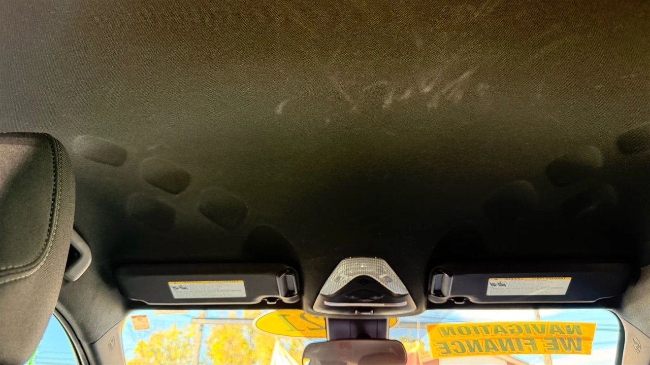 Toyota C-HR XLE 2021 Toyota C-HR XLE 2021