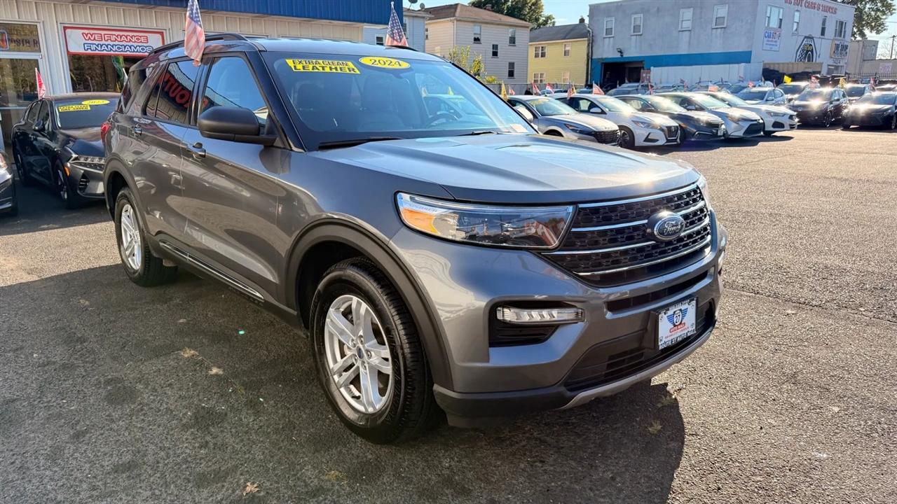 Ford Explorer XLT AWD 2024 Ford Explorer XLT AWD 2024