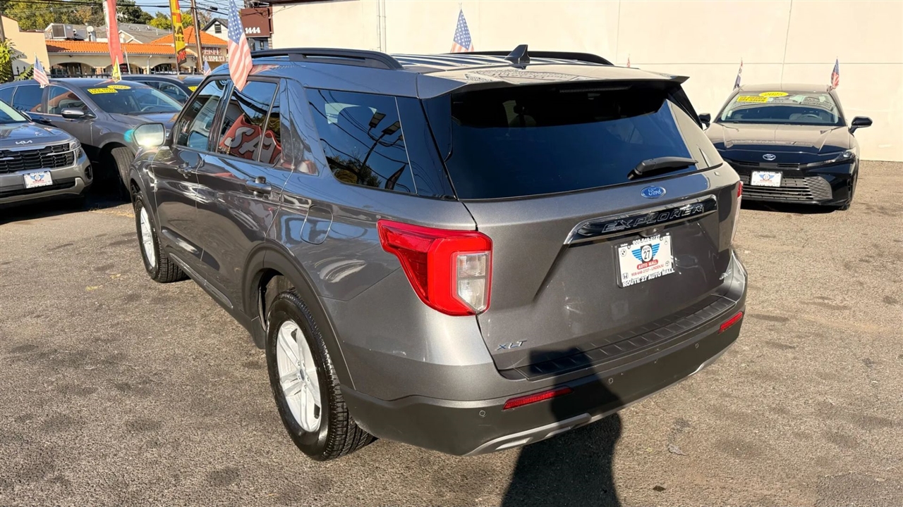 Ford Explorer XLT AWD 2024 Ford Explorer XLT AWD 2024