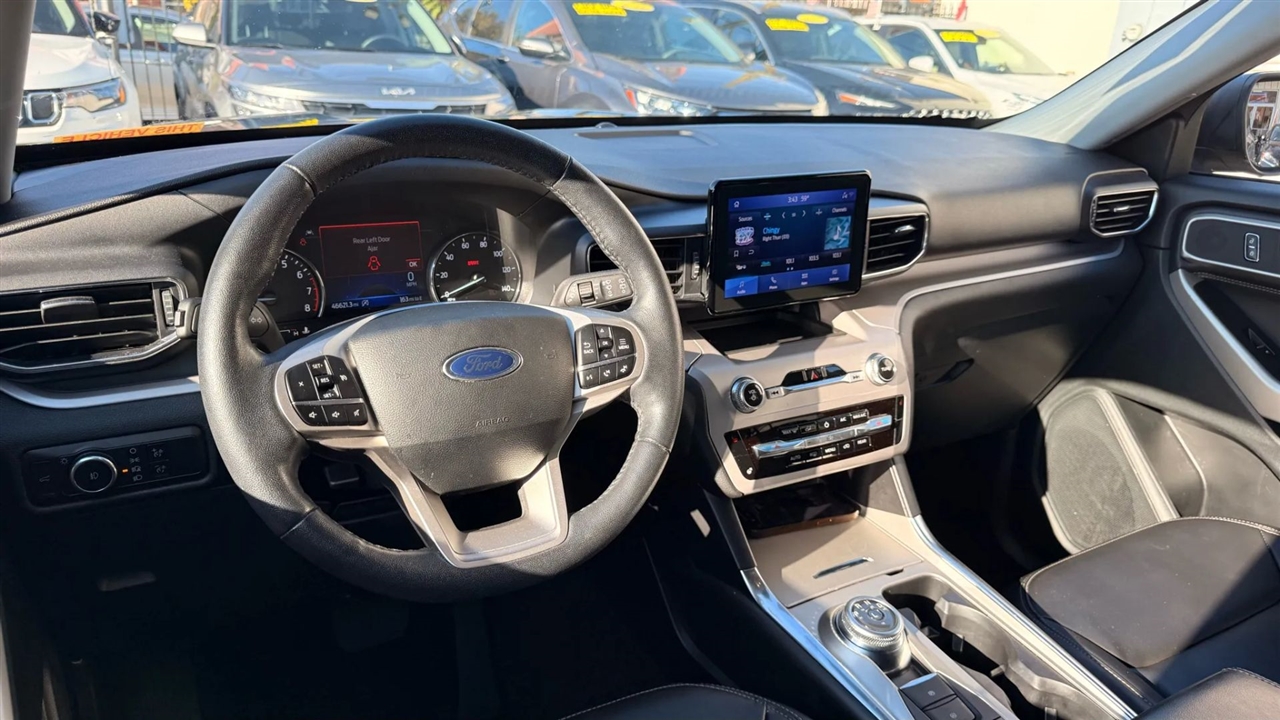 Ford Explorer XLT AWD 2024 Ford Explorer XLT AWD 2024