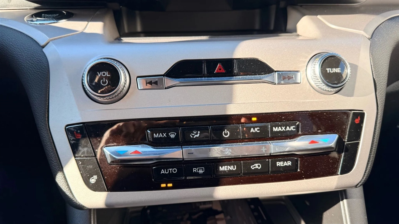 Ford Explorer XLT AWD 2024 Ford Explorer XLT AWD 2024