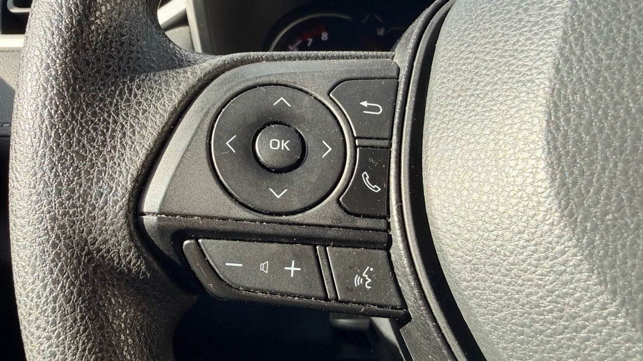 Toyota RAV4 LE AWD 2024 Toyota RAV4 LE AWD 2024