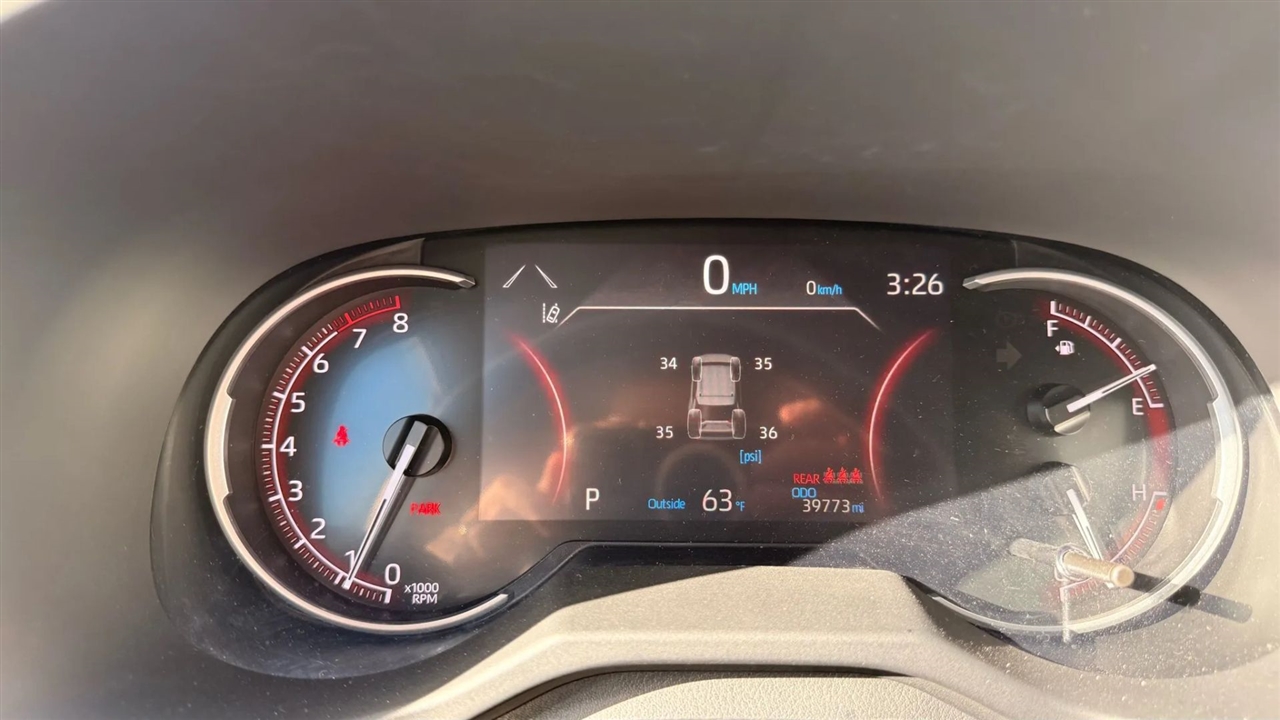 Toyota RAV4 LE AWD 2024 Toyota RAV4 LE AWD 2024