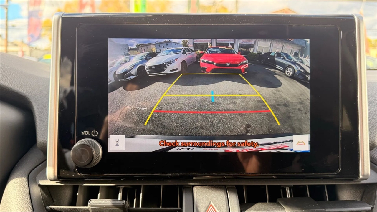 Toyota RAV4 LE AWD 2024 Toyota RAV4 LE AWD 2024