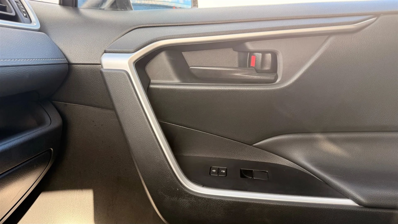 Toyota RAV4 LE AWD 2024 Toyota RAV4 LE AWD 2024