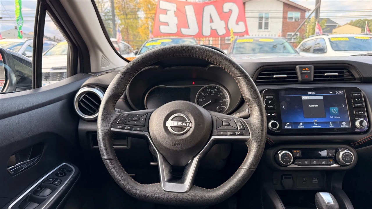 Nissan Versa SR 2024 Nissan Versa SR 2024