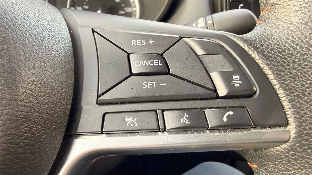 Nissan Versa SR 2024 Nissan Versa SR 2024