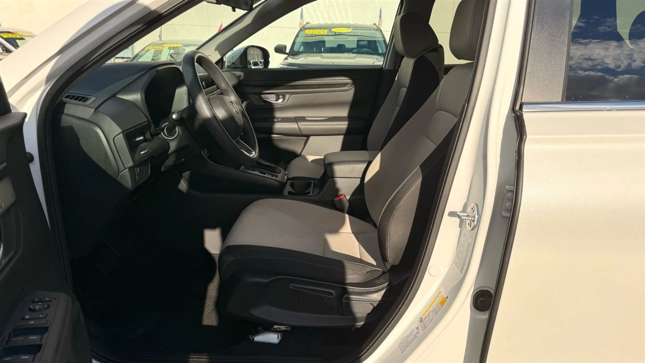 Honda CR-V LX 2WD 2025 Honda CR-V LX 2WD 2025