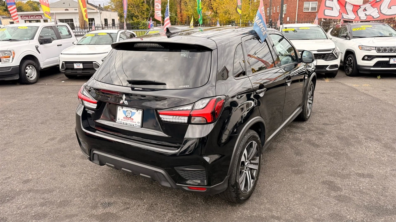 Mitsubishi Outlander Sport 2.0 ES 4WD 2023 Mitsubishi Outlander Sport 2.0 ES 4WD 2023