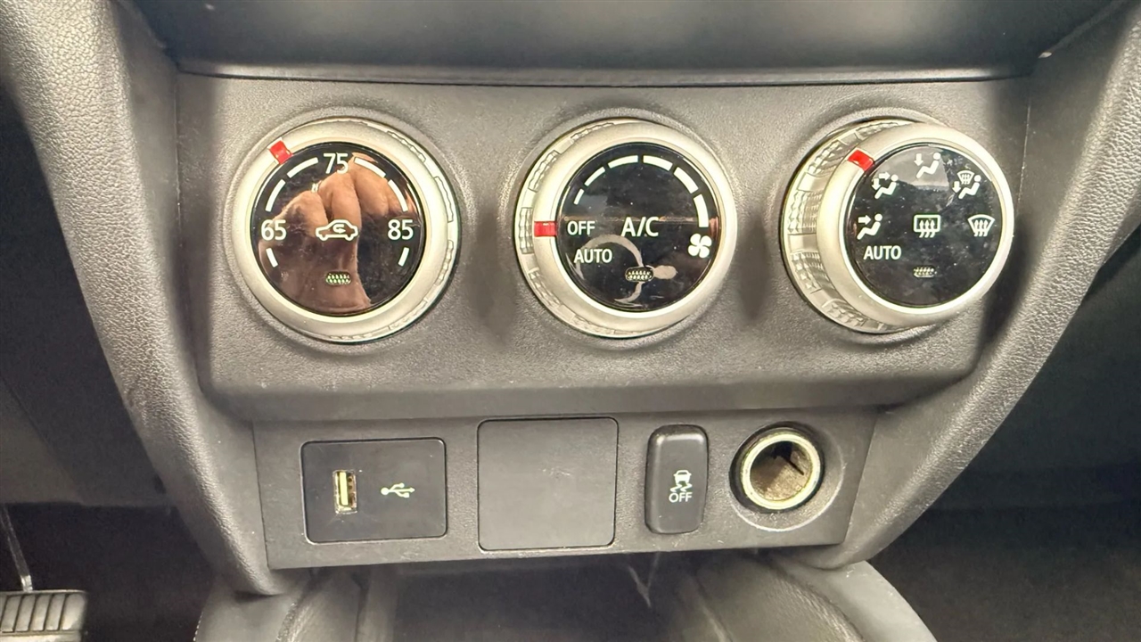 Mitsubishi Outlander Sport 2.0 ES 4WD 2023 Mitsubishi Outlander Sport 2.0 ES 4WD 2023