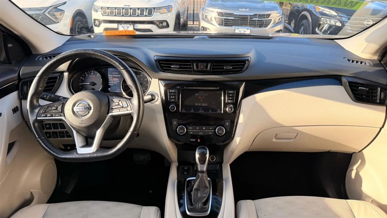 Nissan Rogue Sport SV AWD 2022