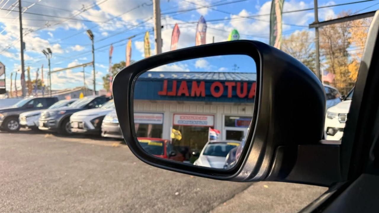 Nissan Rogue Sport SV AWD 2022