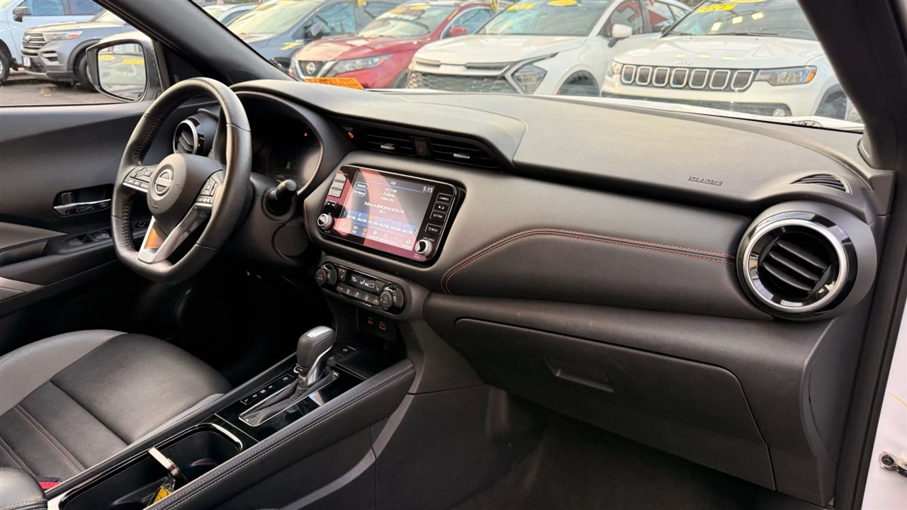 Nissan Kicks SR 2023 Nissan Kicks SR 2023