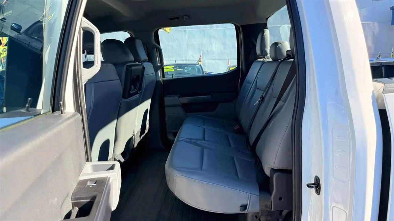 Ford F-150 XL SuperCrew 5.5-ft. Bed 2WD 2021