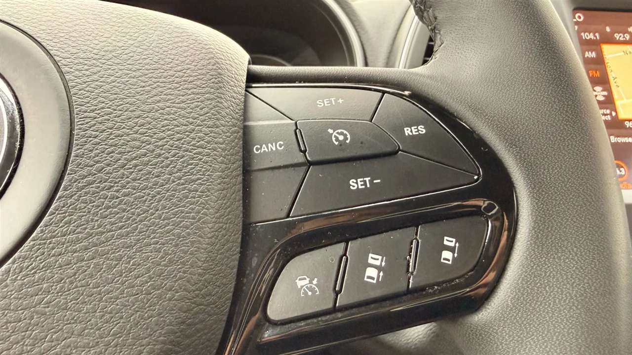 Jeep Cherokee Latitude Lux 4WD 2023