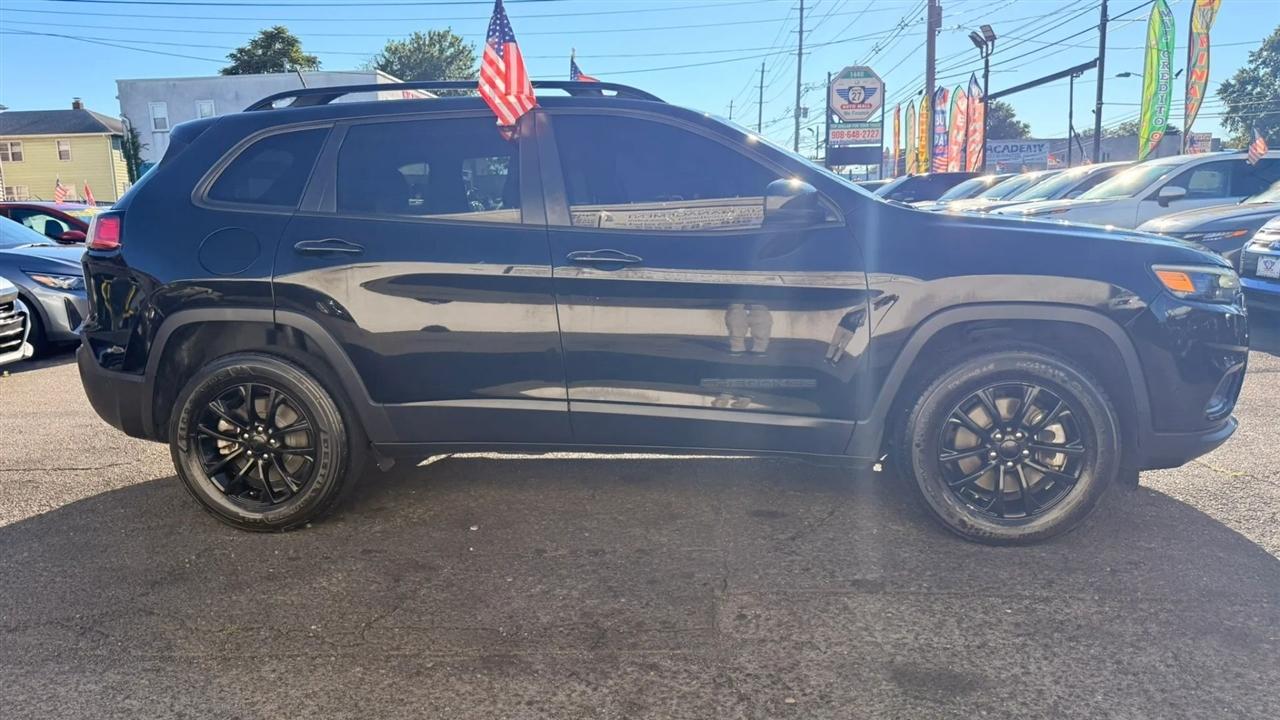 Jeep Cherokee Latitude Lux 4WD 2023