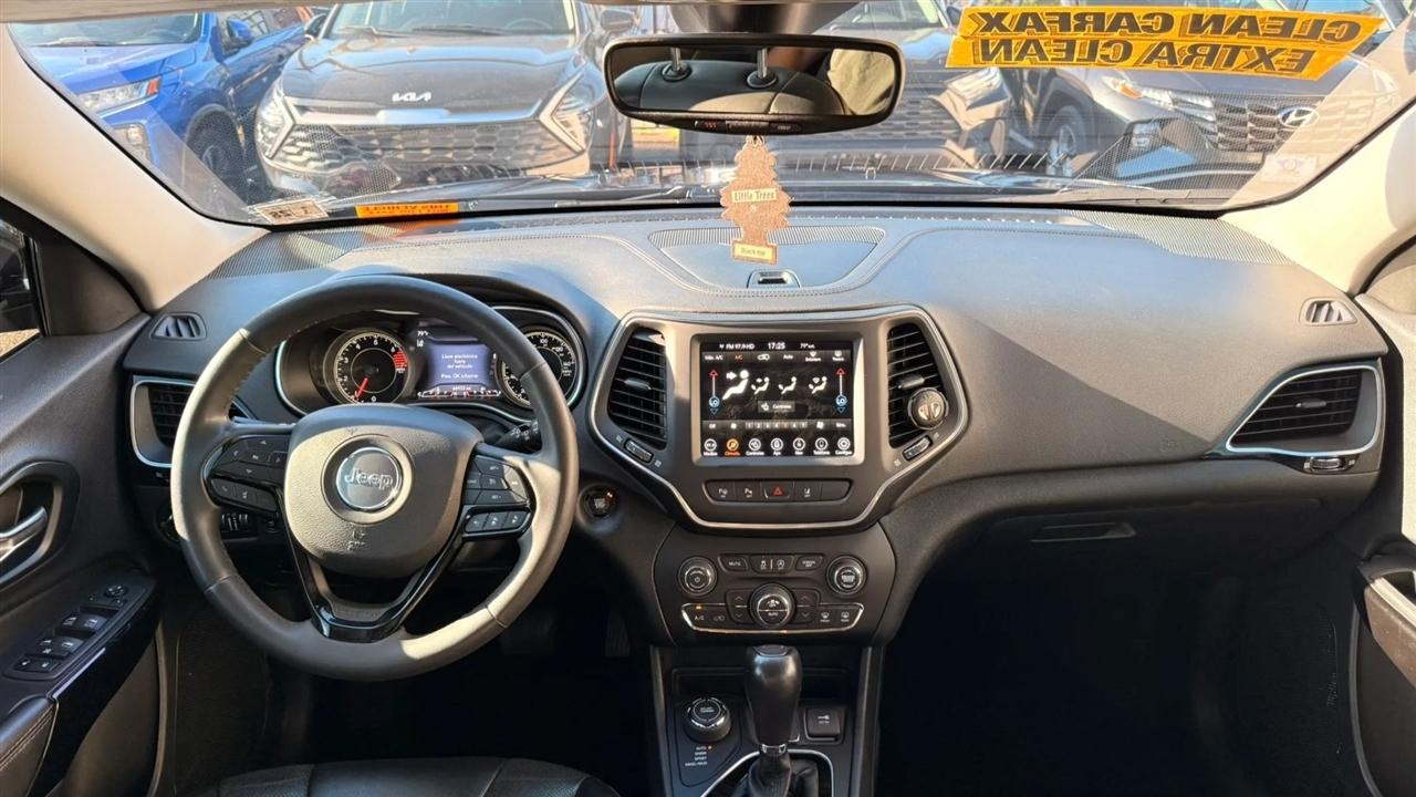 Jeep Cherokee Latitude Lux 4WD 2023