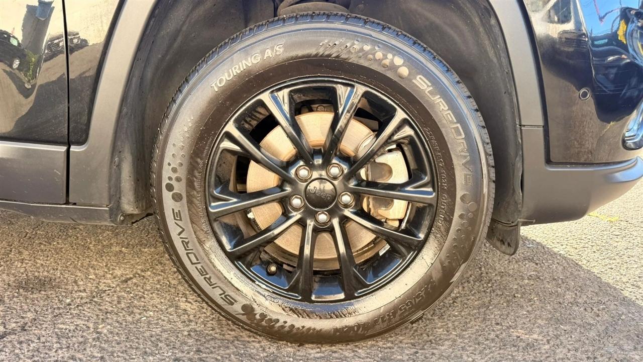 Jeep Cherokee Latitude Lux 4WD 2023