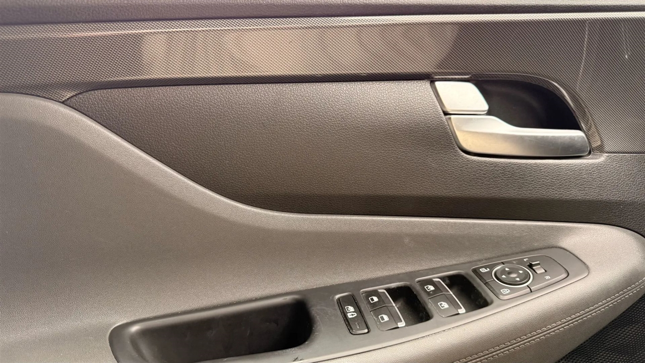 Hyundai Santa Fe SEL 2023