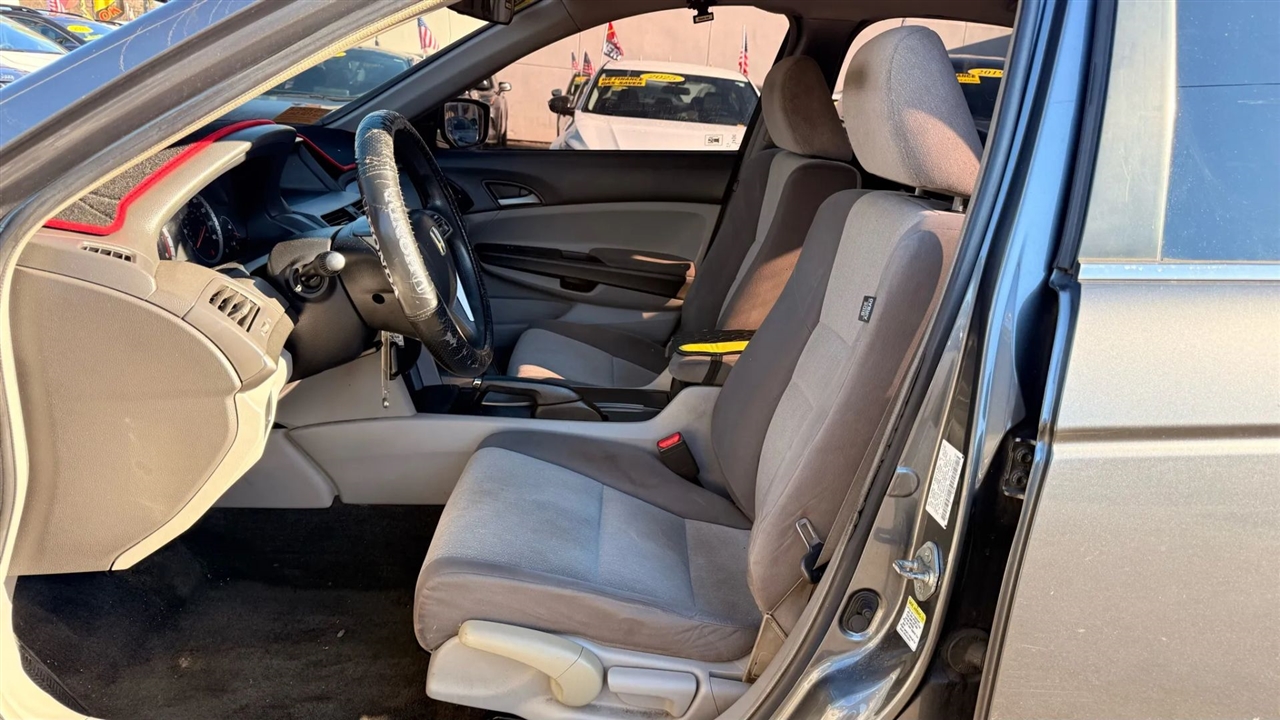 Honda Accord LX sedan AT 2008