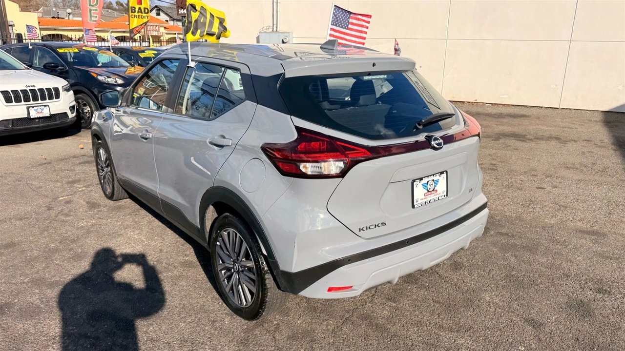 Nissan Kicks SV 2024