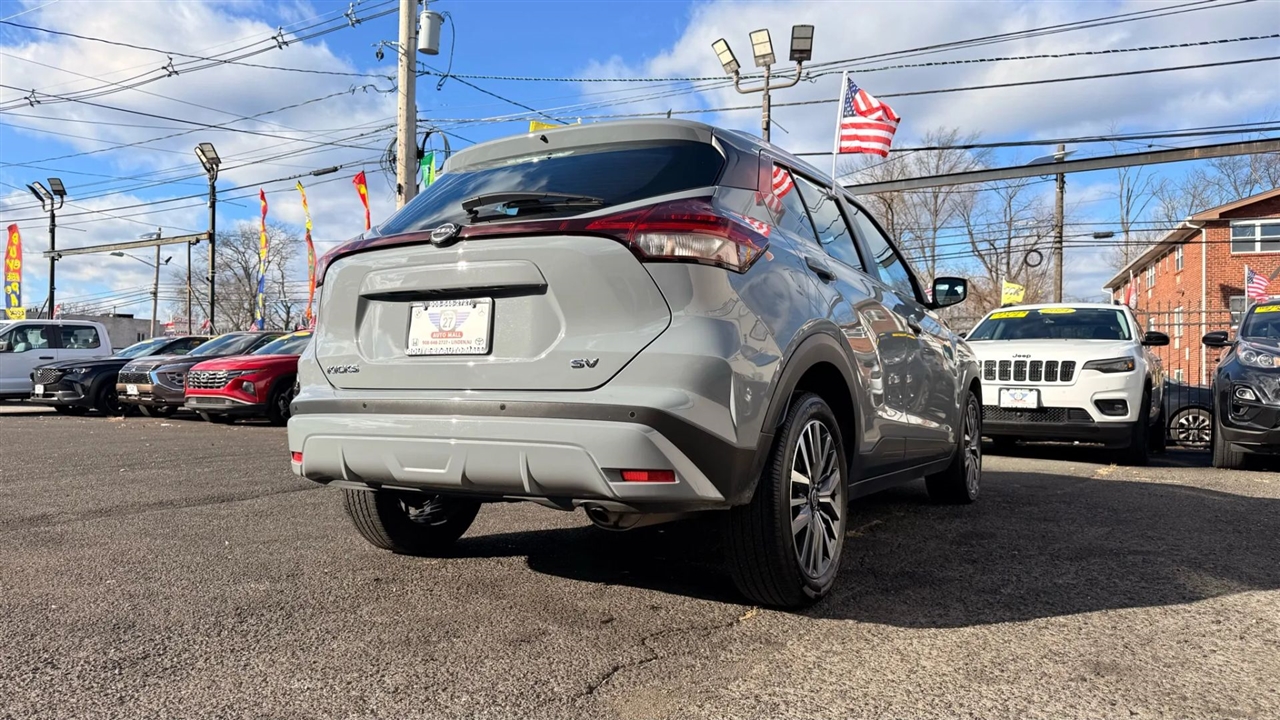 Nissan Kicks SV 2024