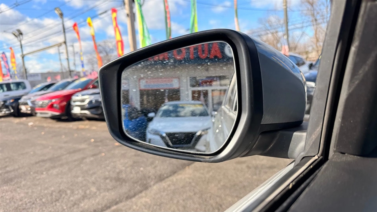 Nissan Kicks SV 2024