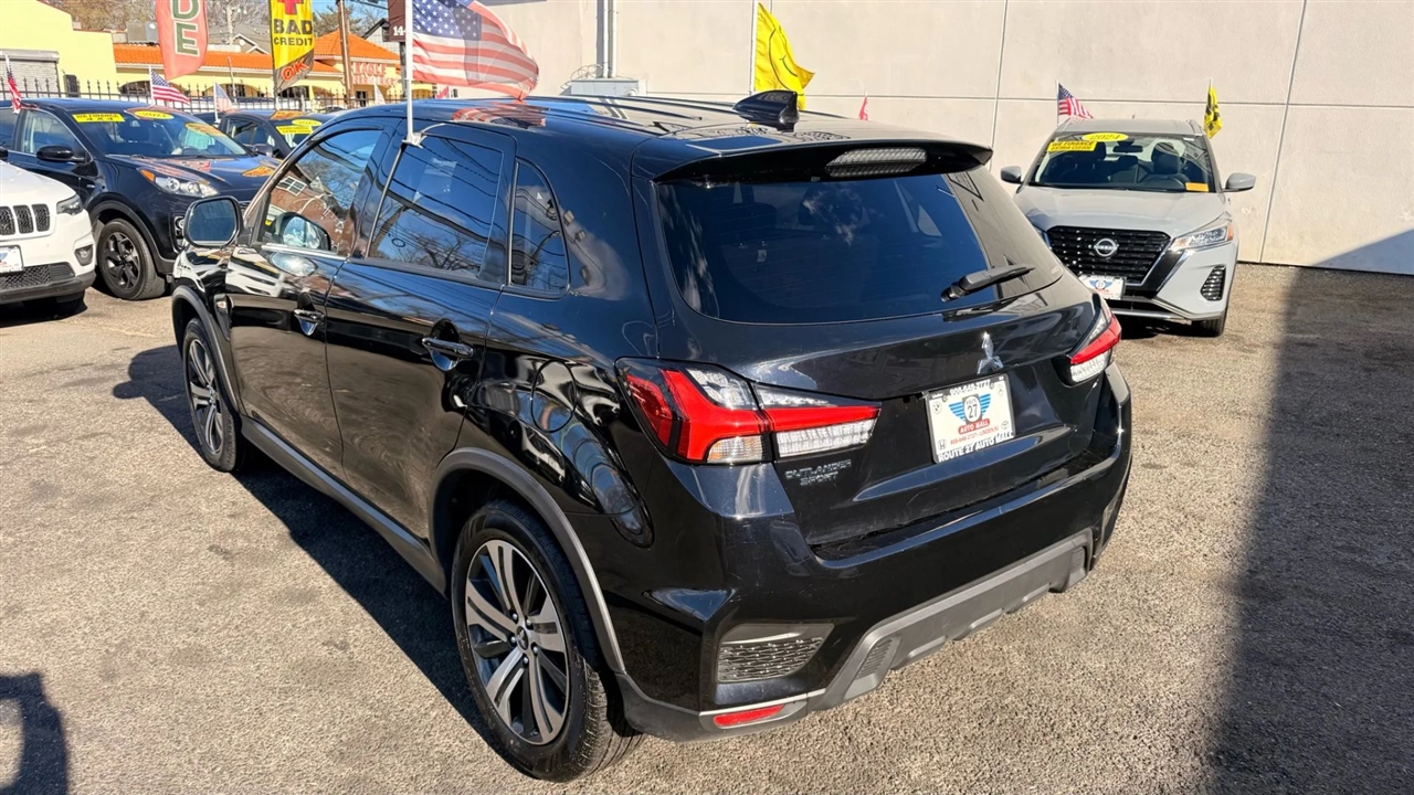 Mitsubishi Outlander Sport 2.0 ES 4WD 2024