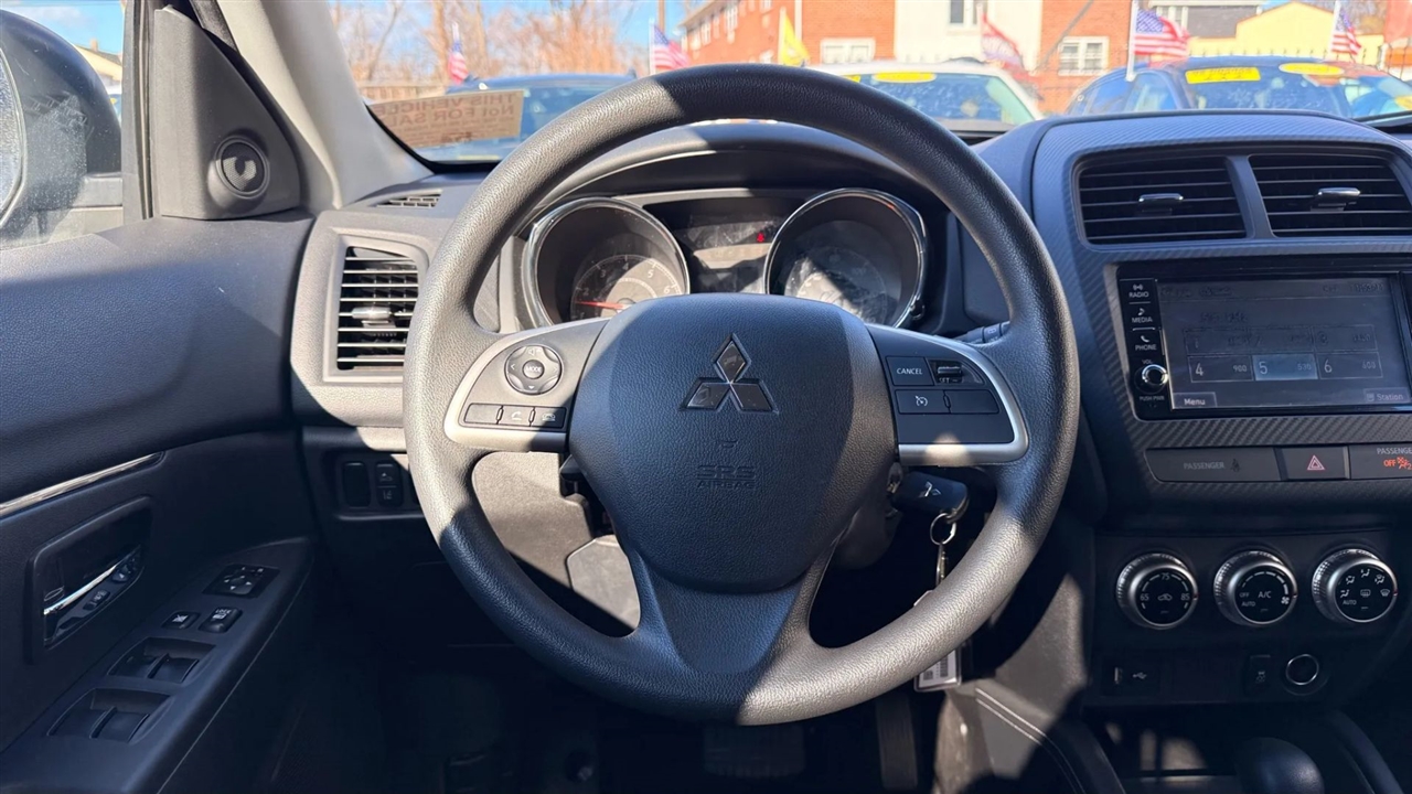 Mitsubishi Outlander Sport 2.0 ES 4WD 2024