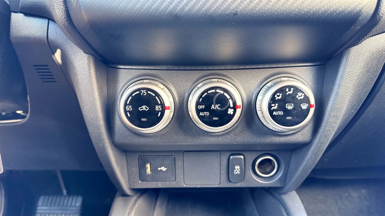 Mitsubishi Outlander Sport 2.0 ES 4WD 2024