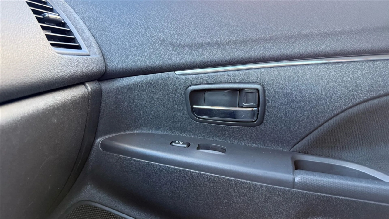 Mitsubishi Outlander Sport 2.0 ES 4WD 2024