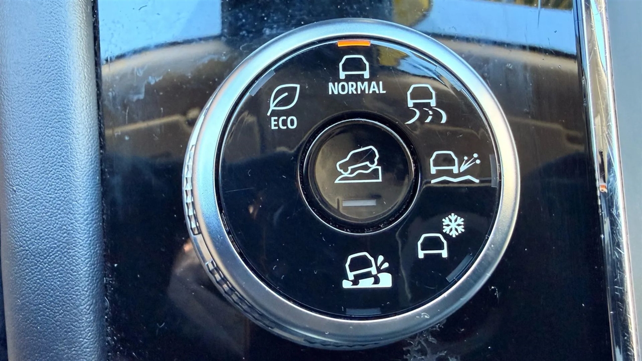 Mitsubishi Outlander SE 4WD 2024