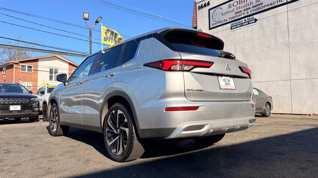 Mitsubishi Outlander SE 4WD 2024