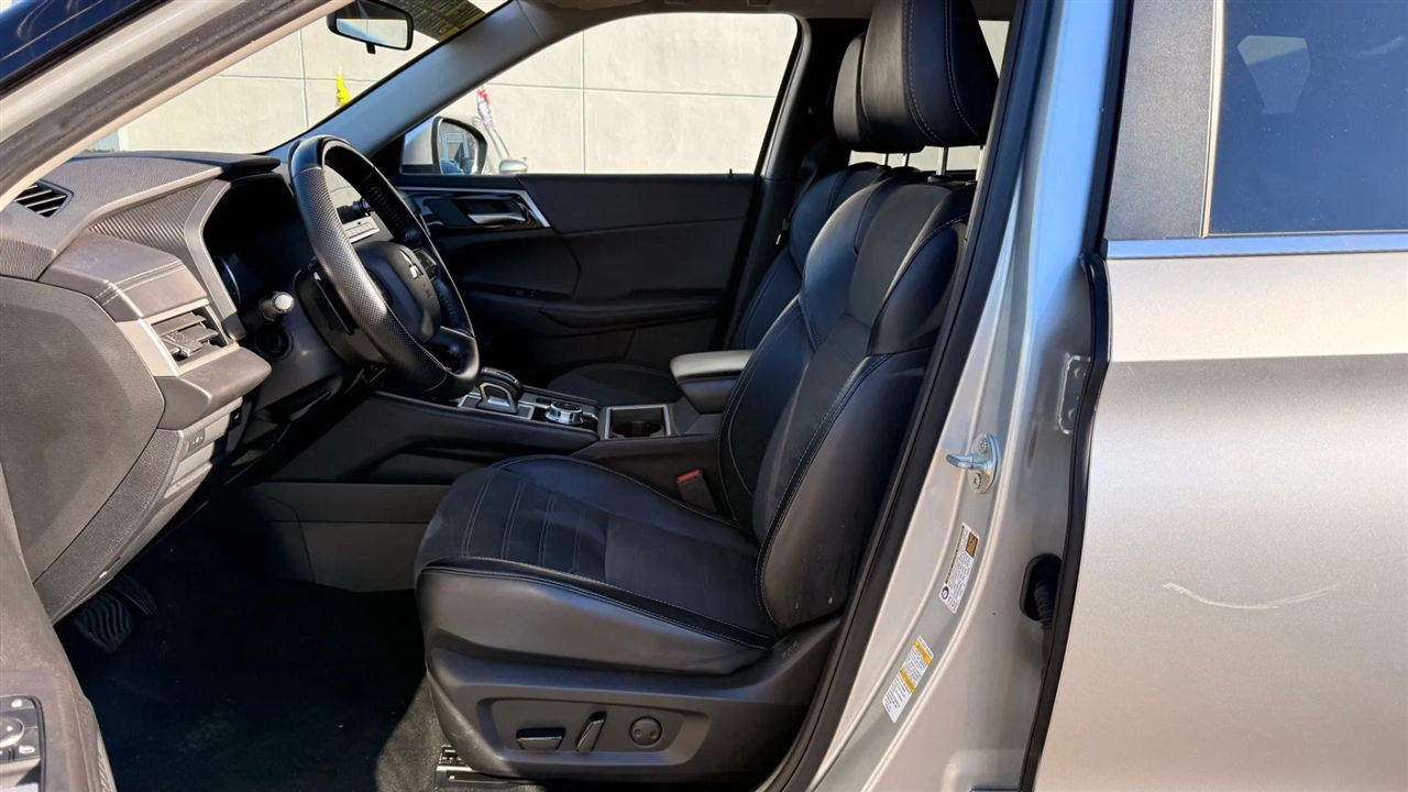 Mitsubishi Outlander SE 4WD 2024